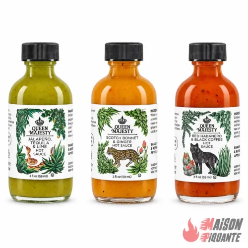 Le Pack Trinity 3 Sauces Queen Majesty contient : La Jalapeno Tequila et Lime , La Scotch Bonnet, et la Red Habanero et Black Coffee de 10 000 à 30 000 SHU